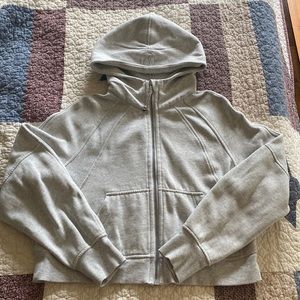 lululemon cropped full zip scuba.